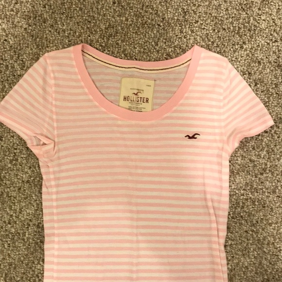 Hollister Pink and White Stripped Shirt. - Picture 3 of 6